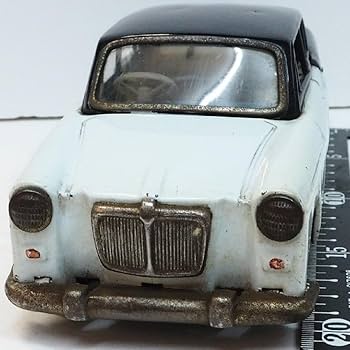 萬代屋【 MGマグネット マークⅢセダン白/茶】ブリキtin toy car箱無 Amazon.co.jp: 萬代屋 MG マグネット マークⅢ セダン 水色紺